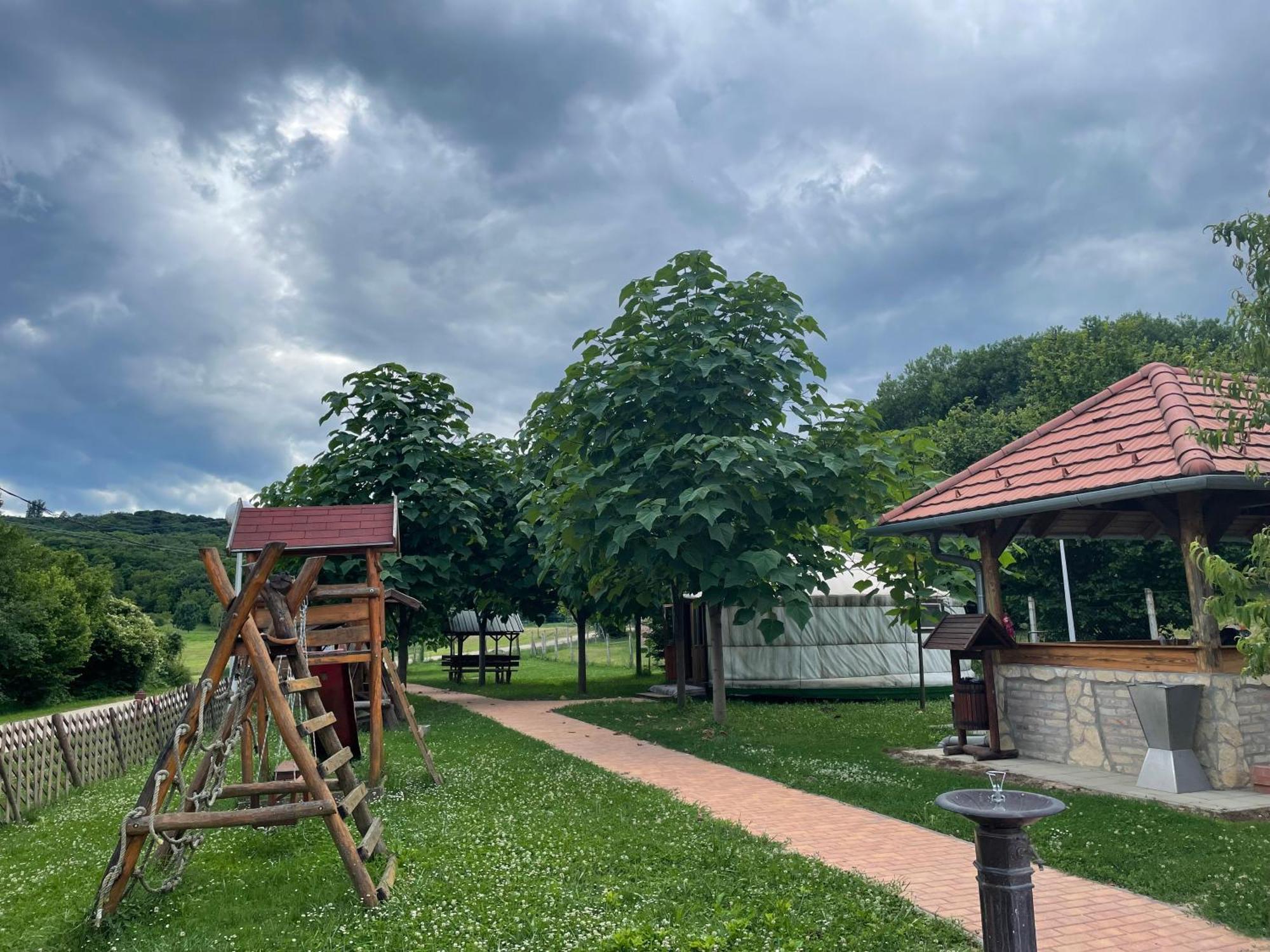Hotel Nomád jurta Zalakaros mellett Zalamerenye Esterno foto